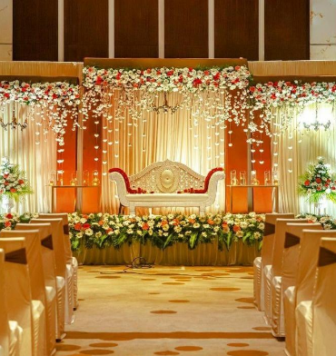 Luxury floral arrangements to elevate your wedding day