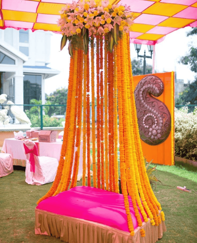 We create lively and colorful floral arrangements that perfectly complement the festive atmosphere these pre-wedding events